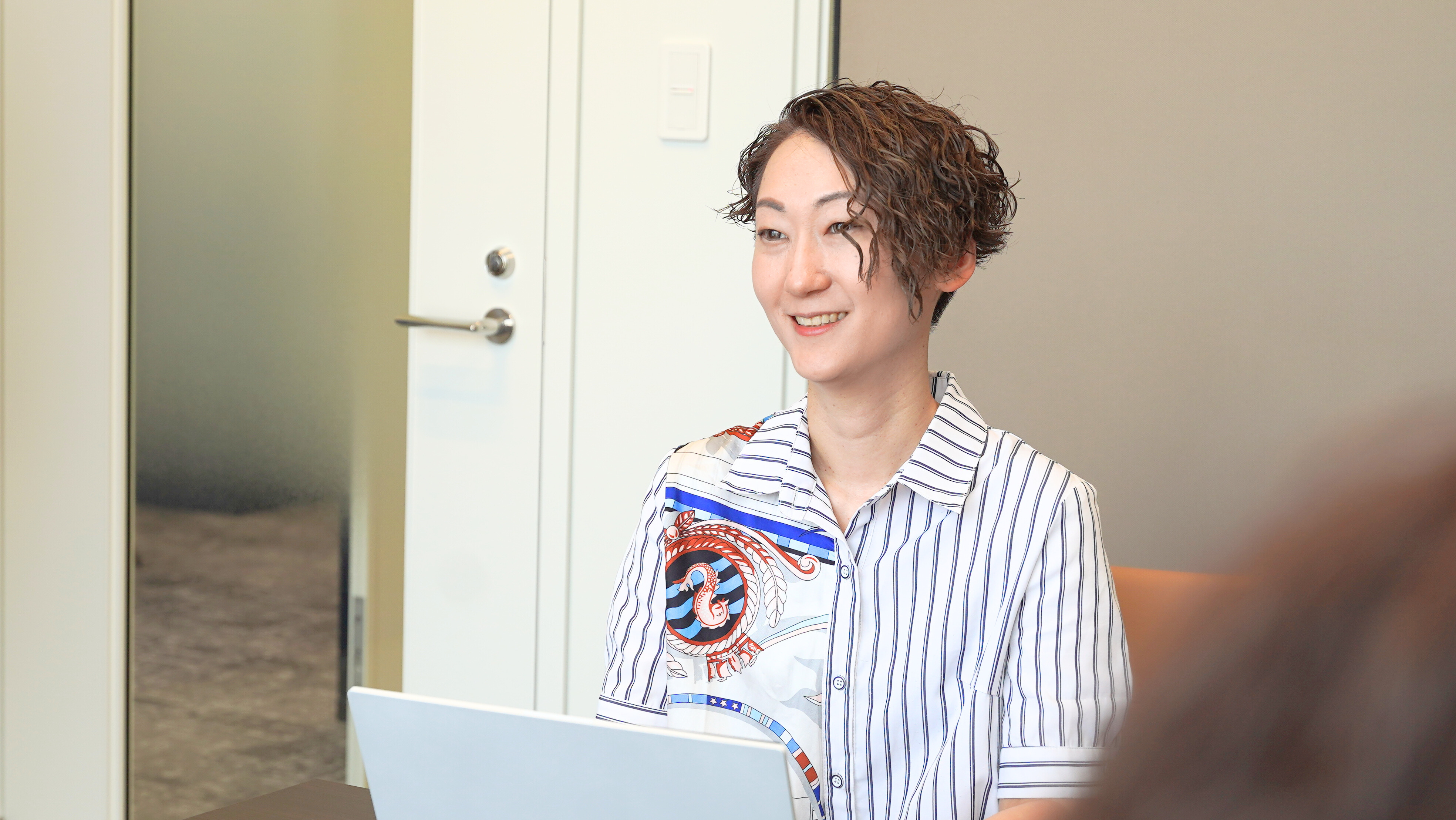 自身もマネジャーとして、EVeMの「型」の実践的な効果を実感したと語る奥田さん